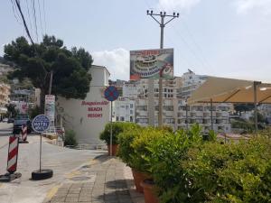 Galeriebild der Unterkunft Sea Breeze Apartment Bougainville Bay in Sarandë