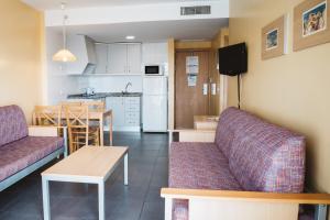 Kuchnia lub aneks kuchenny w obiekcie Apartamentos Turisticos Terralta