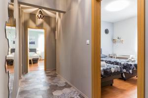 Postel nebo postele na pokoji v ubytování Apartment Anton, Fazana