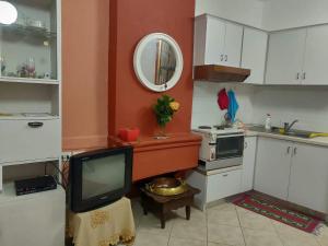 Kuchyň nebo kuchyňský kout v ubytování Private Apartment Elbasan Historic Center