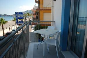 Balcó o terrassa a Maniel Beach Hotel