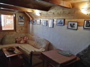 Foto dalla galleria di Family Farm Bungalow a Žabljak Altre 8 foto