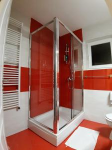 Ένα μπάνιο στο KAĆA APARTMANI 1 +71 φωτογραφίες