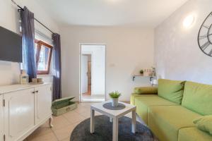 Gallery image of Mediterranean House by The Beach in Posedarje