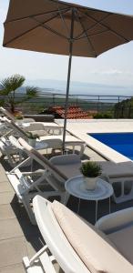 Gallery image of Nilaria Sea View Apartment & Pool in Hreljin