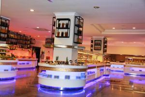 Lounge nebo bar v ubytování Grand Pasa Hotel