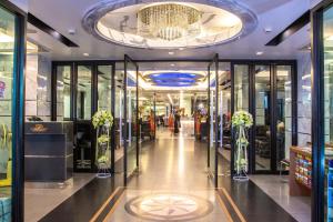 Lobbyen eller receptionen på Gusto Pratunam Hotel