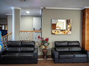 A seating area at Hotel Humanes