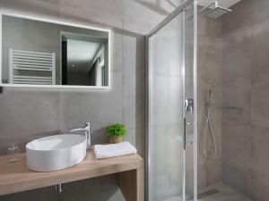 Koupelna v ubytování Villa Paola by Interhome