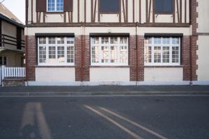 Gallery image of Elégant appartement en plein coeur de Cabourg - Les locations de Proust in Cabourg