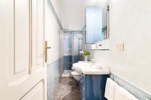 Ванная комната в Bologna Zanolini Apartment
