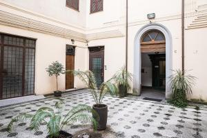 La fachada o entrada de GH Colosseum