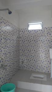 Koupelna v ubytování Yashita Homestay