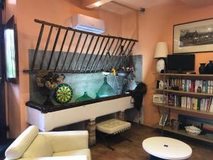 Knihovna v apartmánu