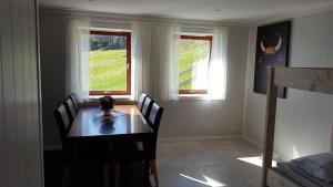 Fotografie z fotogalerie ubytování Kvernesfjorden Apartments v destinaci Averoy