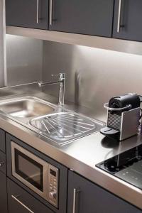 Küche/Küchenzeile in der Unterkunft Hästens Suites - chez Douverne