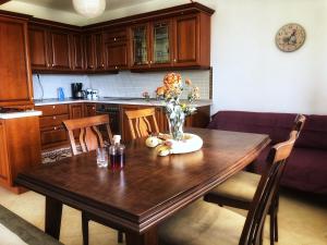 Cucina o angolo cottura di The Hillhouse near Alexandroupolis ,Daphnee Apartment