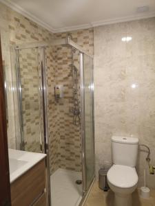 Koupelna v ubytování Apartamento GALLARZA con Parking + 16 fotografií