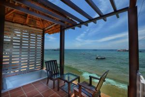 Afbeelding uit fotogalerij van Paya Beach Spa & Dive Resort in Tioman Island
