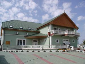 The building in which a szállodákat is located