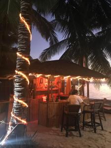 Fotografie z fotogalerie ubytování The Beach House Carabao Island v destinaci San Jose
