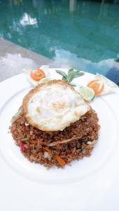 Mad i villaen eller i nærheden