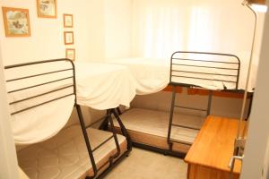 Posteľ alebo postele v izbe v ubytovaní Playazul seafront apartament
