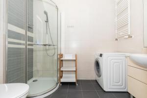 Kúpeľňa v ubytovaní Apartamenty Polanki Park BASEN, SAUNA & SIŁOWNIA by Noclegi Renters