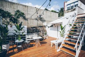 Balkón nebo terasa v ubytování Yellow's Kenting B&B