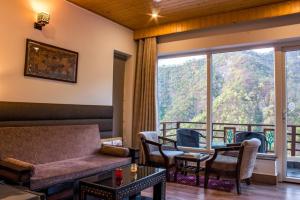Veda5 Ayurveda & Yoga Retreat的休息区