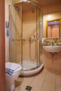 Ένα μπάνιο στο Crystal City Hotel