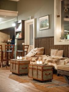 Posezení v ubytování Klimpfjällsgården Hotel & Restaurant