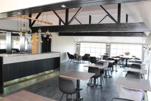 Restoran ili drugo mesto za obedovanje u objektu Hotel North