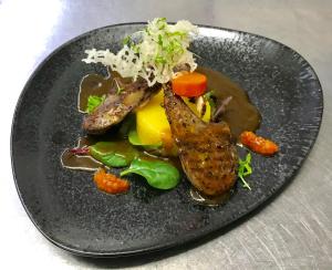 Jedzenie w hotelu lub w pobliżu
