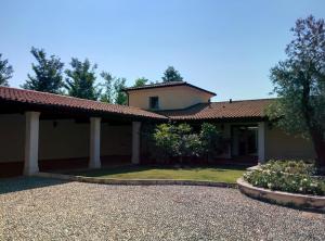 The building in which A villát is located
