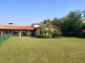 A garden outside Villa Selva