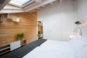 A bed or beds in a room at Centro de Ecoturismo Tierra del Agua