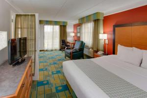 Gallery image of La Quinta Inn by Wyndham Pittsburgh Airport in Moon Township