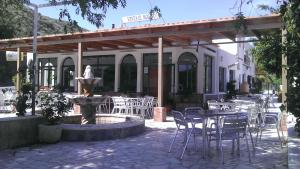 Afbeelding uit fotogalerij van Pensión Restaurante Venta El Molino in Sopalmo
