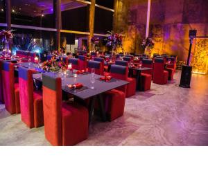 Restoran või mõni muu söögikoht majutusasutuses Tunas & Cabras Hotel