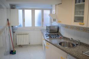 Køkken eller tekøkken på APARTAMENTOS Casino + 22 billeder