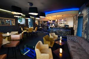 Gallery image of Nota Bene in Montceau-les-Mines +89 photos