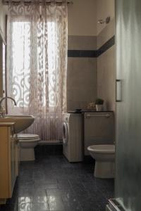 Vonios kambarys apgyvendinimo įstaigoje Tra Monti e Mare