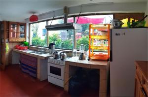 Kuchyň nebo kuchyňský kout v ubytování Hostal Comarca Imperial