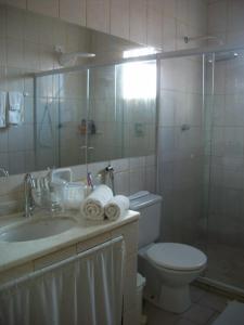 Ένα μπάνιο στο Casa Caiçara no Caborê