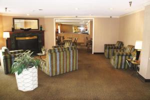 Foto da galeria de La Quinta Inn by Wyndham Kansas City North em Kansas City