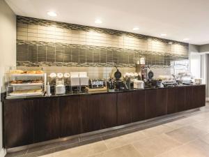 Ресторан / й інші заклади харчування у La Quinta by Wyndham Atlanta Midtown - Buckhead