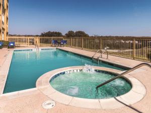 La Quinta by Wyndham Fort Worth - Lake Worth