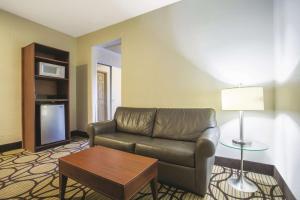Posezení v ubytování La Quinta by Wyndham Conference Center Prescott