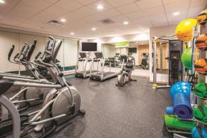 a gym with treadmills and cardio machines at La Quinta by Wyndham Duluth in Duluth